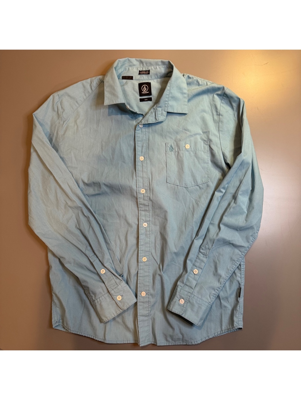 Volcom Classic Fit Men's Long Sleeve Button-Up Shirt Medium